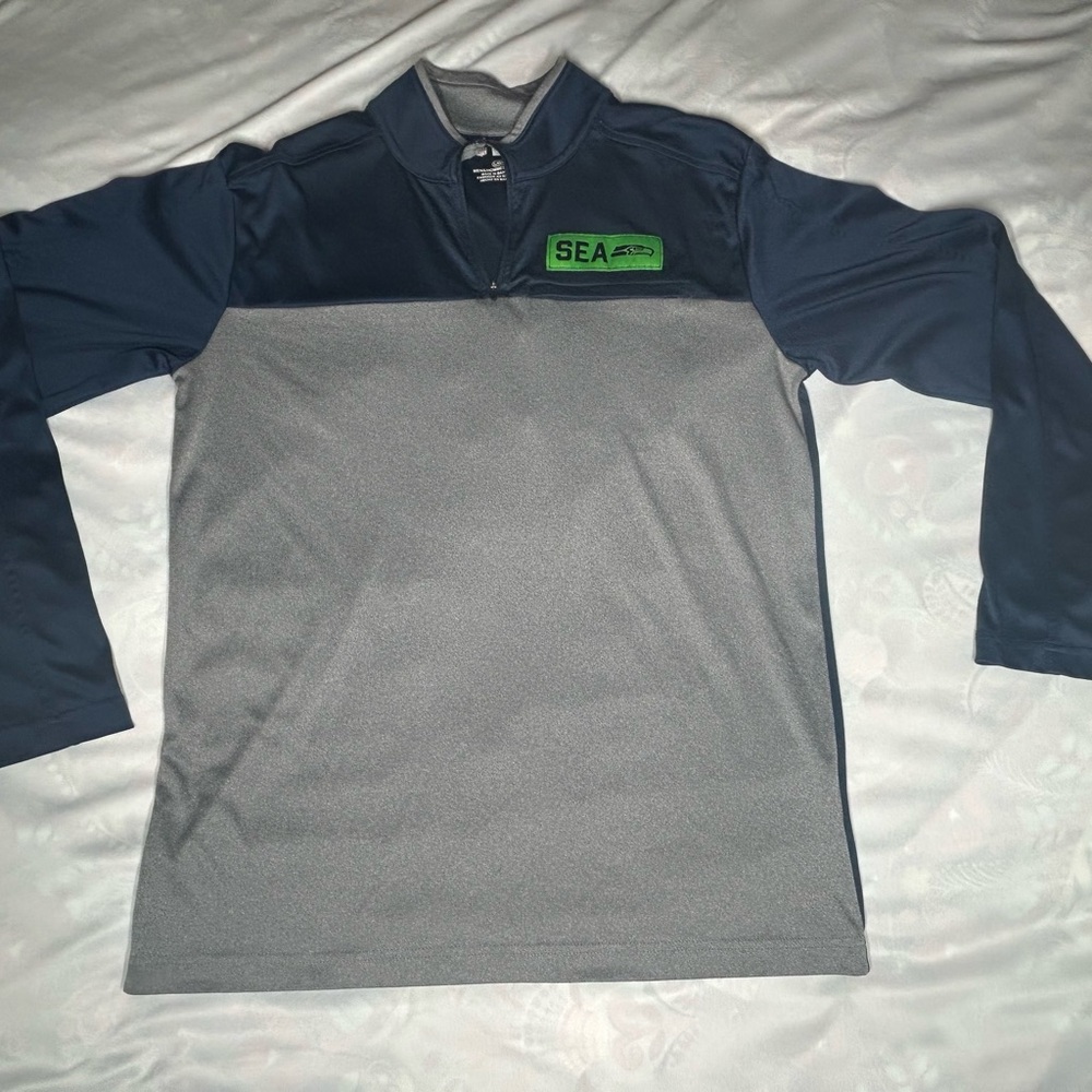 Seattle Seahawks NFL Team Apparel 1/4 Zip Pullover Mens Size Large Gray and Navy